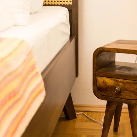 Retro-chic Alpenblick Apartman *