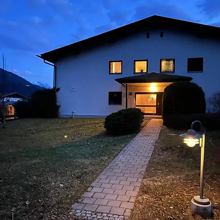 Retro-chic Alpenblick Apartman Ettenhausen (Traunstein)